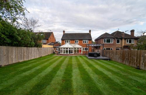 Luxury 3 bed Retreat with Hot tub - Foto 31