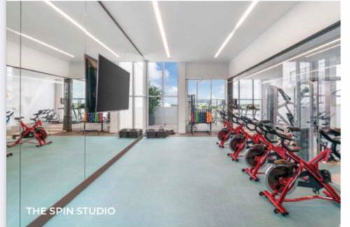 Sleek 2BD 2BA Condo In Miami Design District - Photo 36