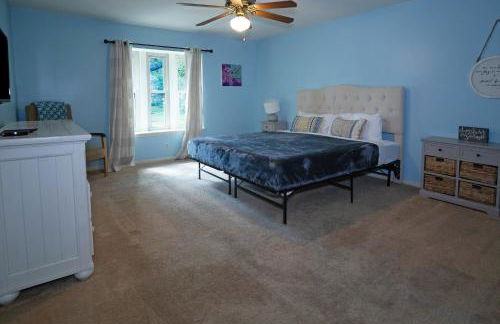 Spacious and quiet 4 bed 3 and a half bath home away from home in Katy Texas - Foto 23
