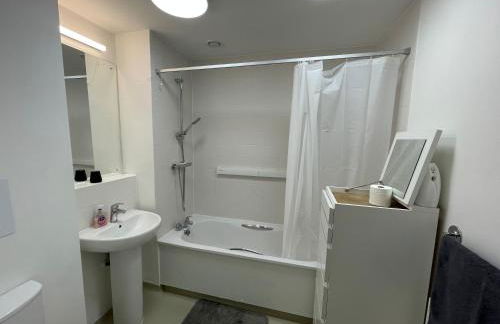 2 Bed-sleeps4-parking-balcony-nearcitycentre - Foto 30