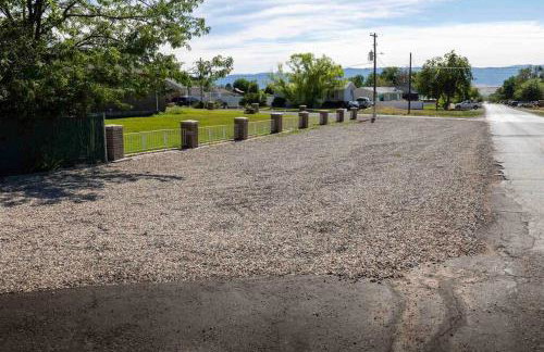 Enjoy The Outback+ Indoor Hot tub+Games+Puzzles+Tennis Court - Foto 27