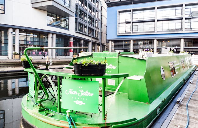 The Four Sisters Boatel - Foto 18