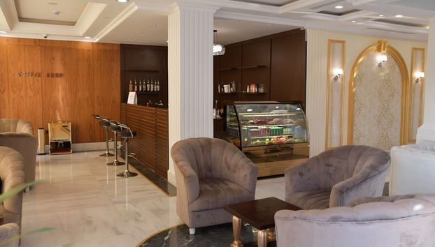 Crown City Hotel - Foto 4, Zona de estar del vestíbulo