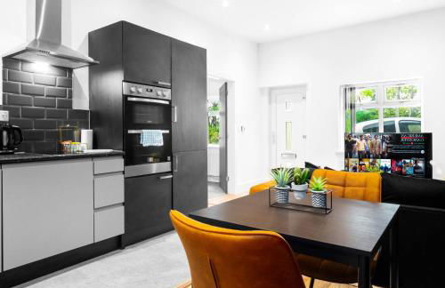 Spacious Apartment - Street Parking - Smart TV - Netflix 49G - Foto 11