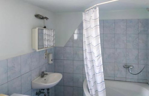 Stunning Home In Porec - Photo 27