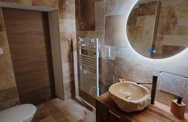 Le Chalet Champenois - Jacuzzi - Terrasse - Calme - Ciné Netflix - Foto 23