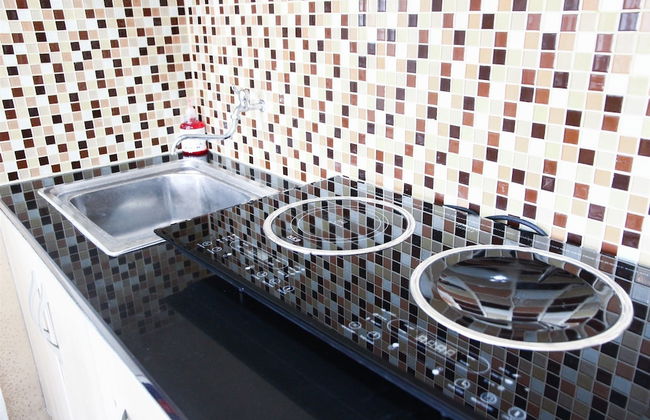 Pool View 2BR Mutiara Bekasi Apartment - Photo 14