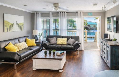 Waterfront Home, Short Walk to Beach, Deck/Balcony - Foto 40