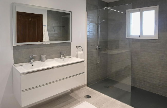 Villa Near Beach In Marbella - Photo 28