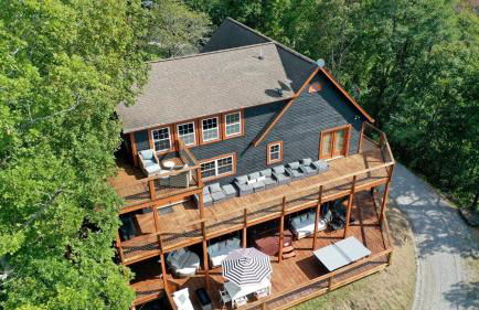 Sunset Cove Lakefront Luxury Lodge with Private Dock - Foto 3