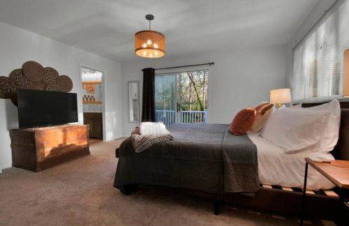 Cozy Retreat near Paris Mtn State Park Sleeps 12 - Foto 29