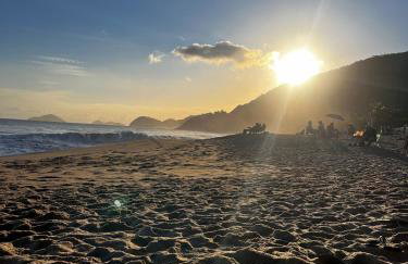 LINDO SOBRADO PERTINHO DA PRAIA - WiFi 600 MEGAS - Foto 63