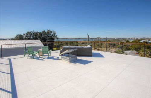 The Look-Out Private Rooftop 5 Minutes to the Beach & DownTown - Foto 44