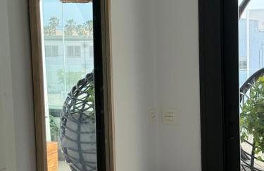 Salitre Luxury Apartment with 2 Rooms & 2 Bathrooms, Oceanfront with Pool, Private Terrace, Private Parking & Free WIFI - Foto 13