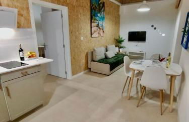 Soho Boho Apartments - with sunny rooftop terrace and fiber optic internet - Photo 39