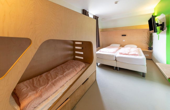 Tranquil Holiday Home in Durbuy - Photo 2