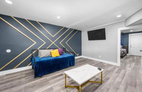 Classy and Chic 2BR Home near Galleria - Foto 15