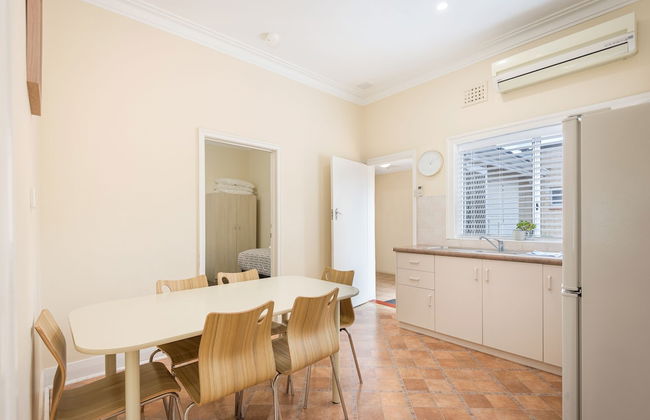 Albany Holiday Units - Photo 16