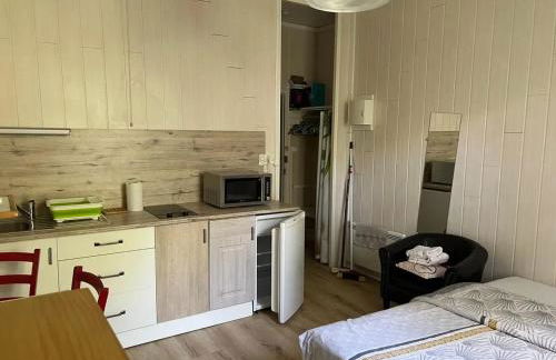 Studio moderne à Néris-les-Bains de 17 m² - Foto 3