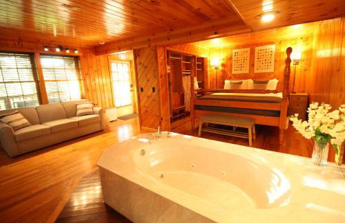 Haus in the Heart of Helen - Vacation Suites - Foto 67