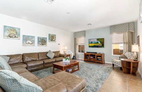 Spacious 6-Bedroom Getaway with Game Room, Private Spa & Sunny Pool Deck in Premier Resort Setting - Foto 37