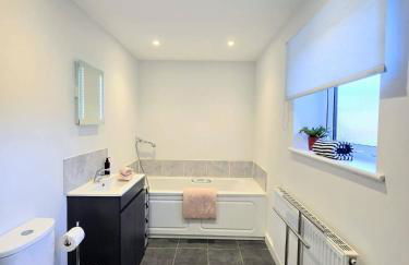 Family & Pet-Friendly house Log Burner & Garden - Foto 25