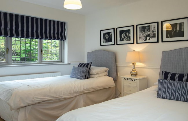 Oaktree Lodge - Luxury Cottage, Hot Tub, Sea Views - Foto 57