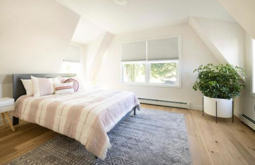 Spacious 4BR Beach Retreat, Steps to Pine Point - Foto 20