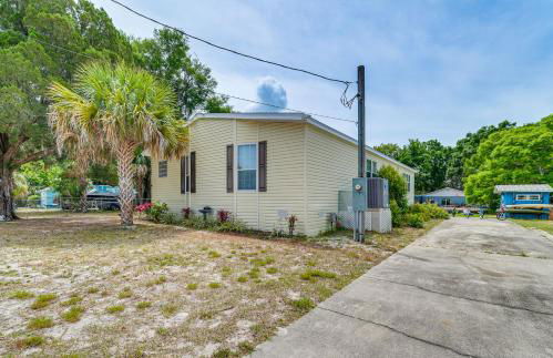 Waterfront Weeki Wachee Home with Fire Pit! - Foto 37