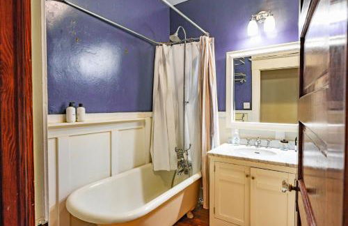 1907 Stone House - King Bed, Office, Crib, Toys - Foto 46