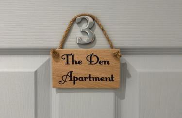 The Loft and The Den Apartments - Photo 18