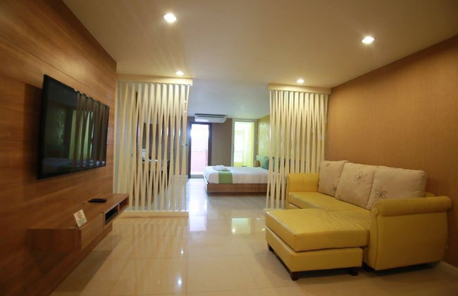 Pintree Service Apartment Pattaya - Foto 1