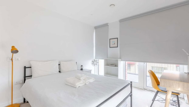 Stylish 2BD Oasis W/balcony South East London! - Foto 2, Habitación