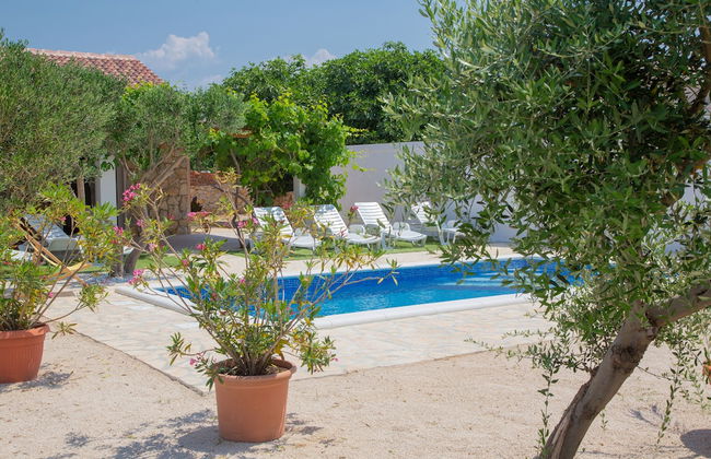 Villa Tina with Private Pool - Foto 32