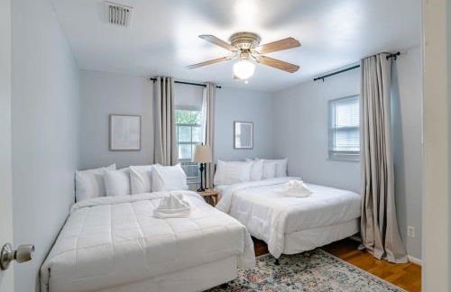 Private Pool & Yard Mins to Dining & University - Foto 26