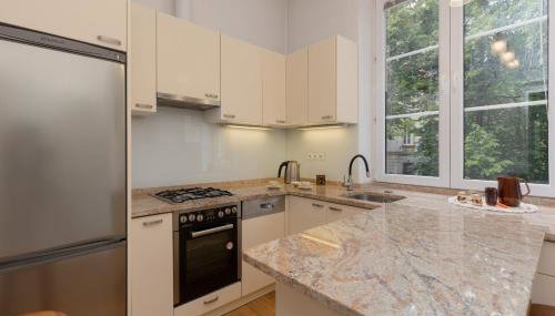 Warsaw New Town Square Apartment for 5 Guests by Noclegi Renters - Foto 5, dishwasher, pet friendly