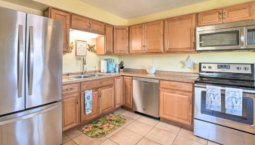 Pet-Friendly Dunedin Townhome with Private Yard - Foto 3