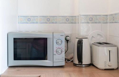 GuestReady - Stylish Apt w/ Parking near Edinburgh - Photo 20