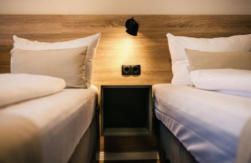 Renovated! 120qm Apartment 2 Bathrooms Balcony Up to 9 Guests - Foto 19