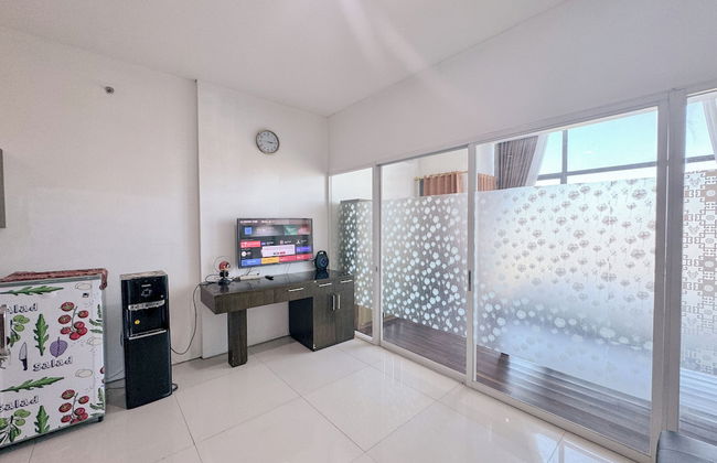 Good Location And Relaxing 1Br Apartment At Aryaduta Residence - Photo 16