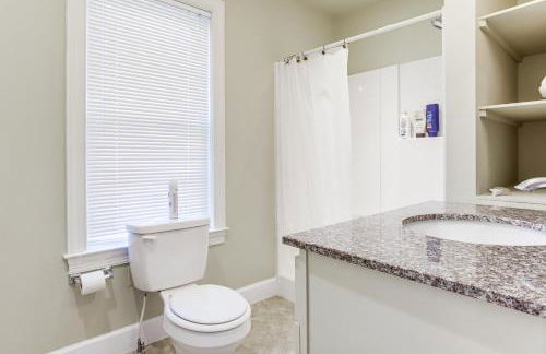 Eastern Shore Group Getaway! Riverfront Home - Foto 14