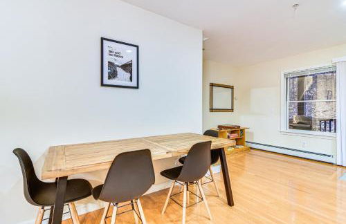 Ski-InandSki-Out Condo at Pleasant Mountain! - Photo 7