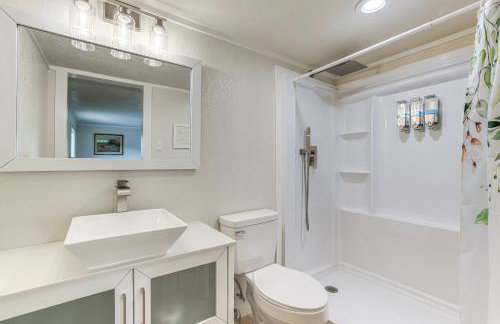 Crosby Huffman Hideaway Serene Escape with Yard - Foto 12