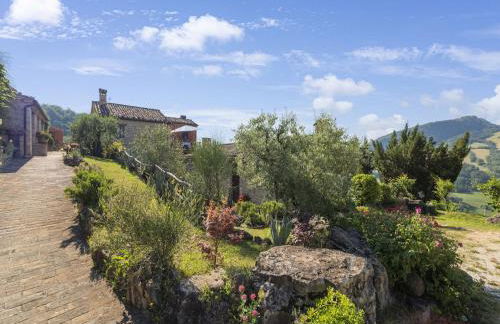 Elegant Stone House w/ Pool - Foto 55