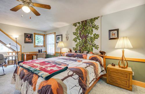 Near Beach Access Torch Lake Cabin Retreat! - Foto 15