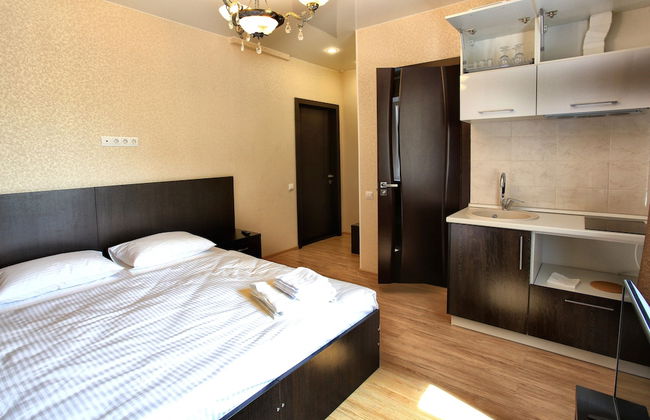 G&I Apartments - Photo 1