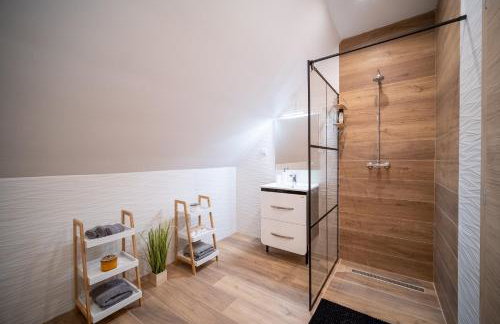 Villa Nesa - beautiful guest house at continental Croatia with Outdoor swimming pool, Sauna and 3 Bedrooms - Foto 12