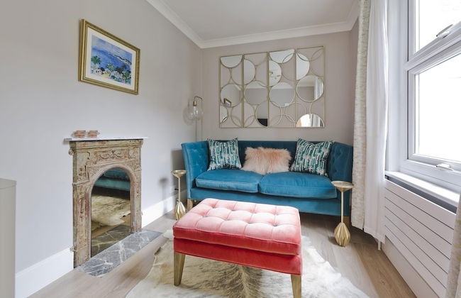 1 Bed House in Sheperds Bush - Photo 1