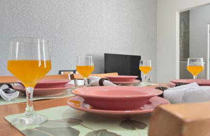 Cantinho Perfeito para Dois Conforto e Mar Bem Pertinho, Casa terrea no centro 80M Praia, Ar, Enxoval,Estacionamento e churrasqueira - Foto 24