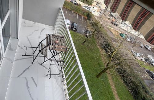 Bel Appartement spacieux T4 avec 2 Parkings privée Gratuit - Foto 35